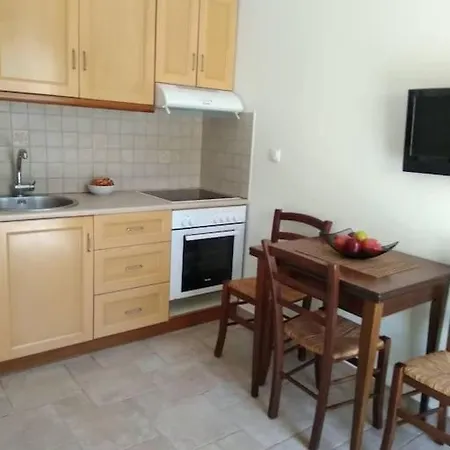 Vromolithos Apartments