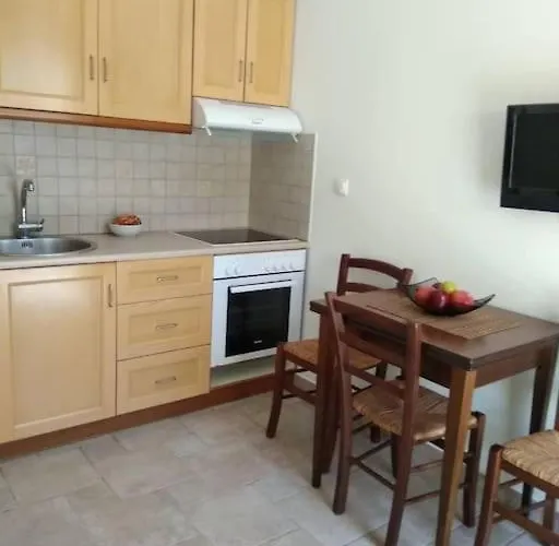 Vromolithos Apartments